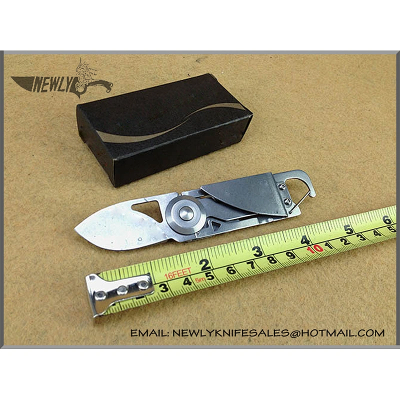 Outdoor Multifunction Tactical Folding Knife With Climbing Button Carabiner