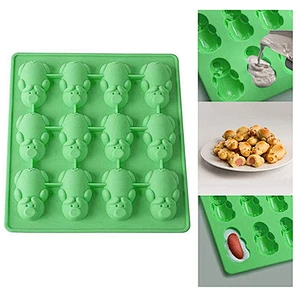 BPA free cakes 12 cavities pig shaped silicone baking mold  Pigs in a Blanket