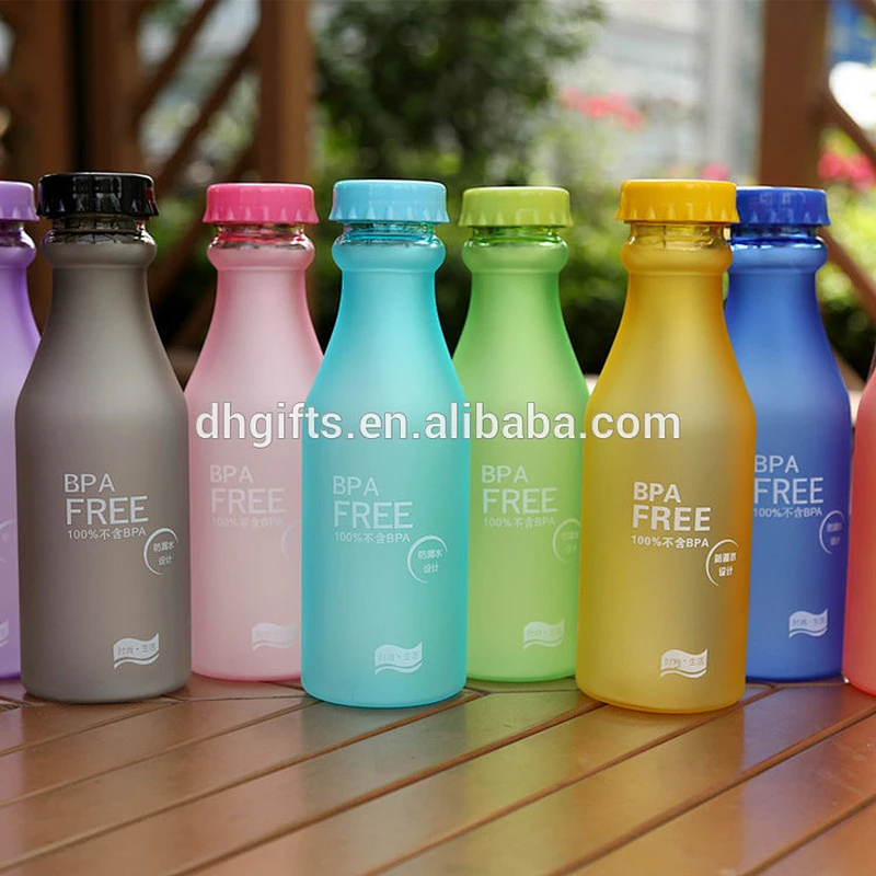 Customized Logo Latest New Design Drinking Sport Plastic Water Bottle Travel Plastic Kettle