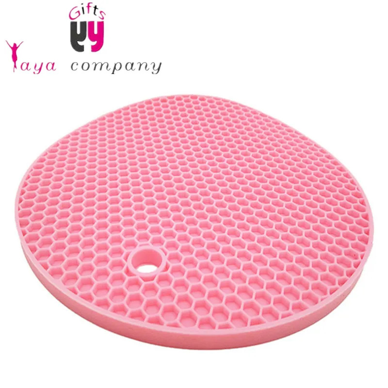 beautiful easy carry silicone cup mat