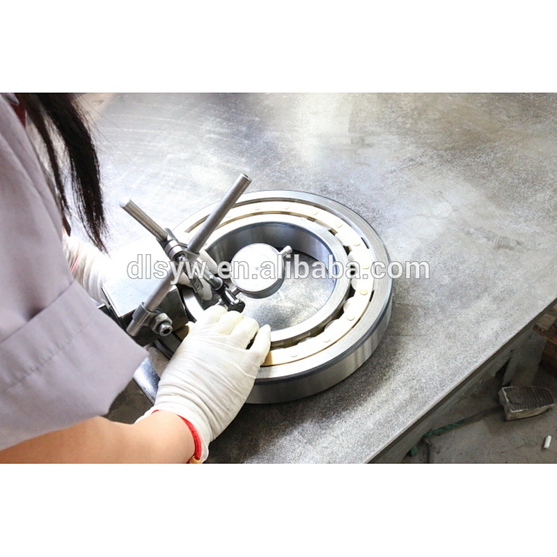 Factory Cheaper Cylindrical Roller Bearing NN2240 With High Precision