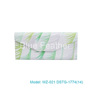 Hot Selling Foldable Triangle Sunglasses Case For Woman Case Glasses