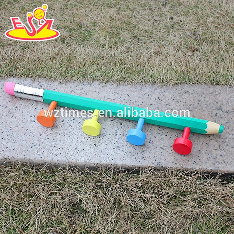 Wholesale wonderful toddler wooden wall clothes hanger with 4 hooks W09B060