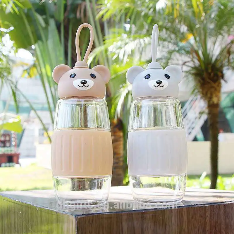 2018 Good Quality Eco-friendly PC Material Reusable PP Cup Cute Bear Shape Water Bottle with Anti-heat Silicone Sleeve