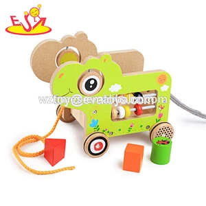 2018 Latest small animal pull toys wooden push pull toy for preschool W05B171
