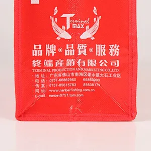 Custom wholesale red color nonwoven bag can stand for shopping clothes packaging