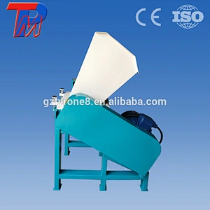 plastic  bottle crusher machine crushing pet bottle