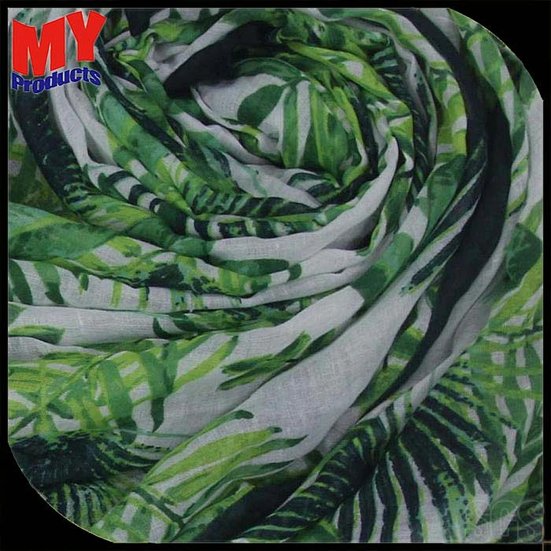 wholesale high quality cheap promotional knitted take a holiday scarf