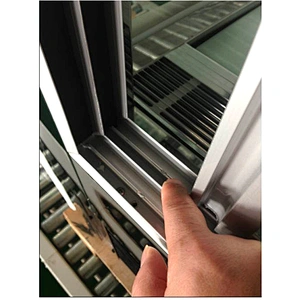 Hot selling Commercial Refrigerated Cake Showcase Price with CE (SY-CS49R)