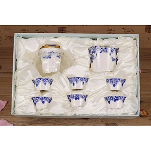 Free Sample Ceramic Tea Set China Supplier Flower Tea Pot Set Box Packing Door Gift Tea Cup