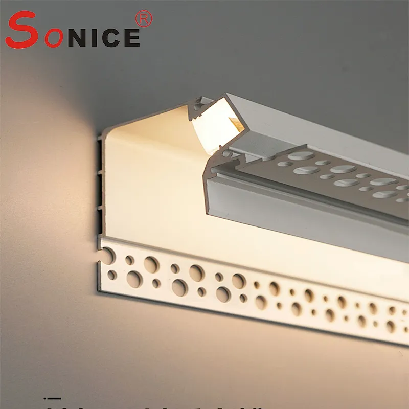 Ceiling corner reflective profile