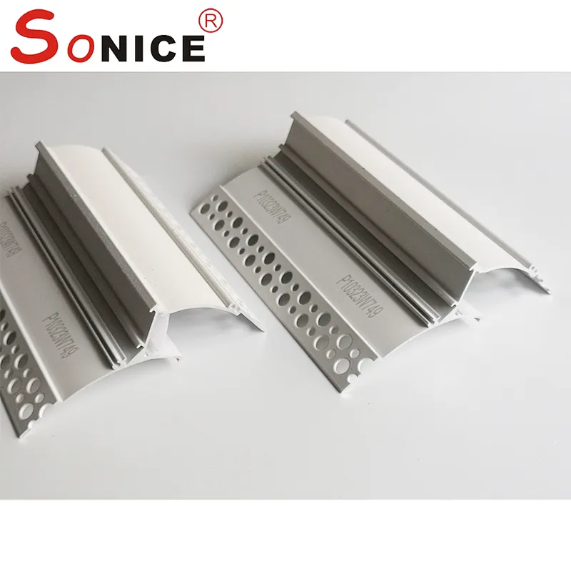 Ceiling corner reflective profile