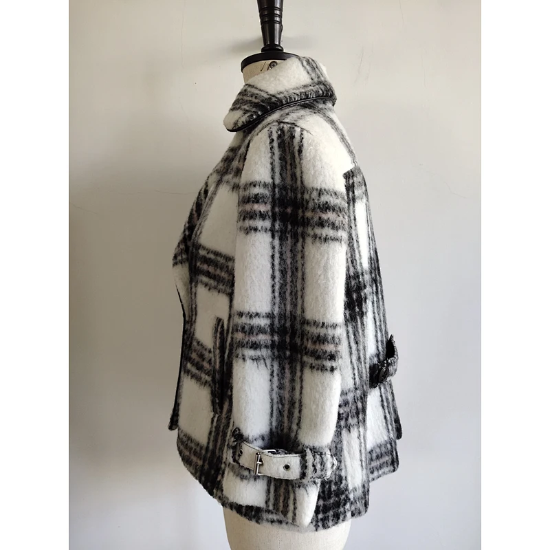 New fashionable check short women woolen coat