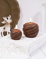 LED holiday swing wax candle