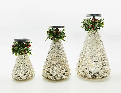 Led glass holder with wreath