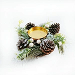 Metal candle holder with decoration