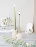 flickering flameless candle