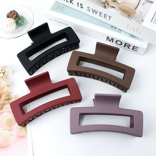Banana Hair Clip - Minimalist, Korean Style (Model 057)