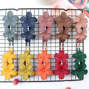 Spring Flat Clip - Minimalist, Elegant, Girly, New Design (Model 048)