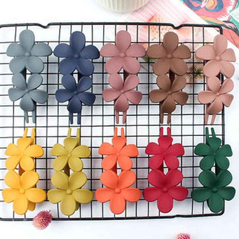 Spring Flat Clip - Minimalist, Elegant, Girly, New Design (Model 048)