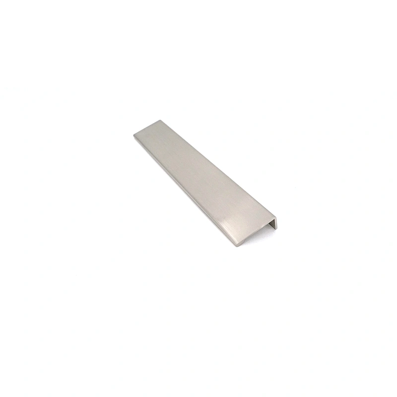Aluminum angled pull eage handle