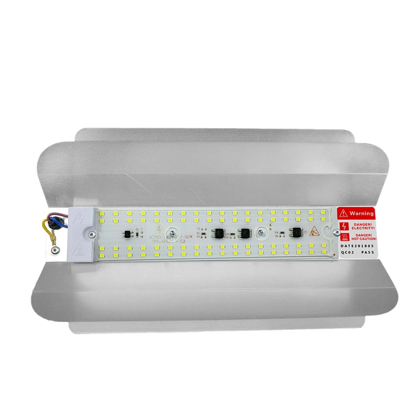 50W100W IP65 Impermeable AC220V Lámpara de tungsteno de Lodine llevada al aire libre de aluminio de alta potencia