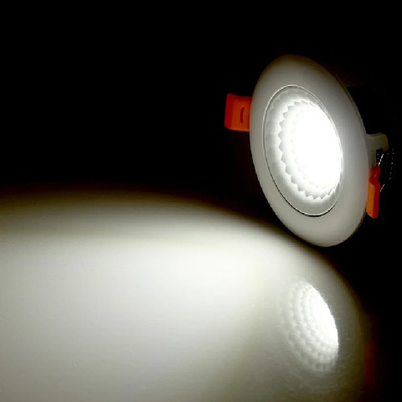 Fabricantes de China 12W 18W COB Luz de techo empotrada Iluminación interior Techo de proyector LED moderno