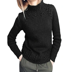 Pure color twist pattern knitted sweater