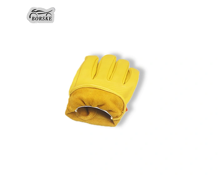 Motorcycle riding gloves