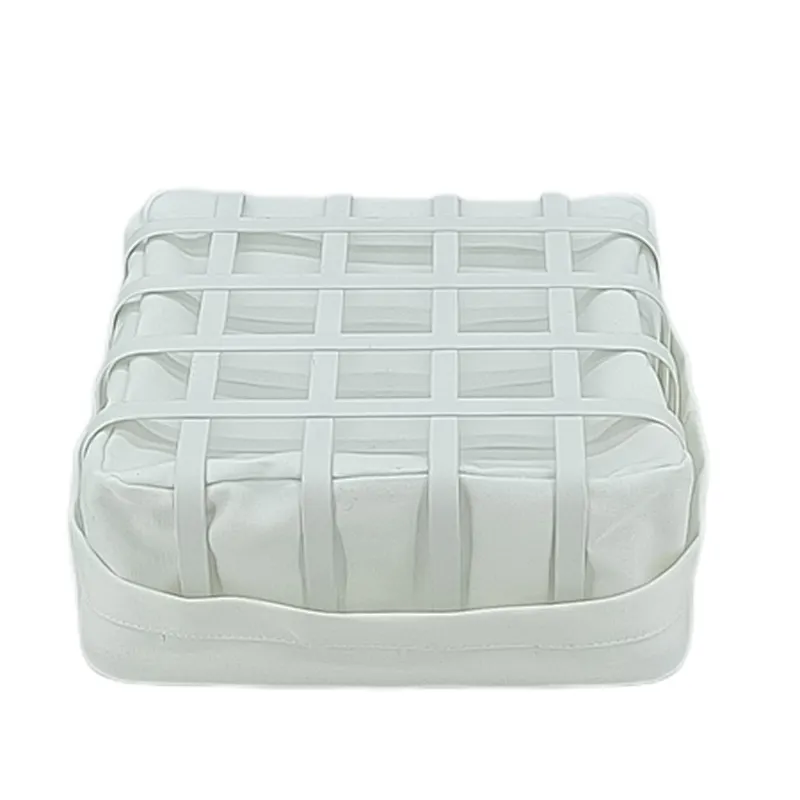 Metal with Fabric insert Mondern Bread Basket Stainless Steel  
Size: 22X22X9CM