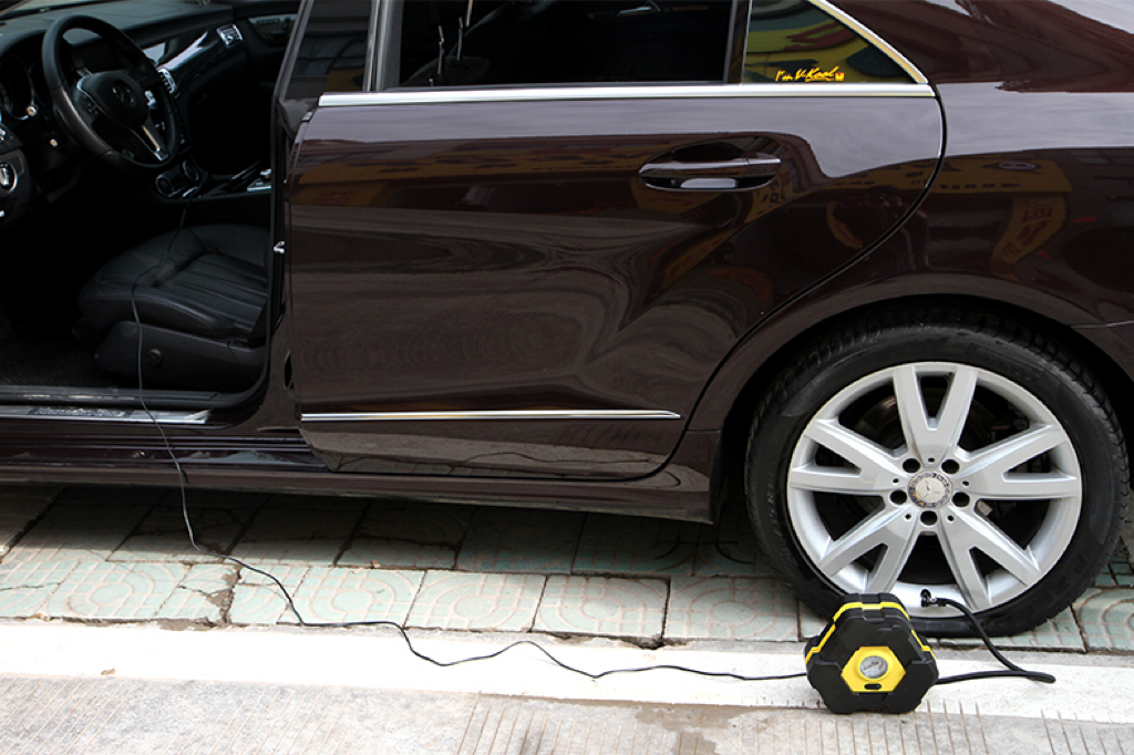 Automatic Tire Inflator with Emergency LED Flasher for Cars, Motorcycles, Bikes