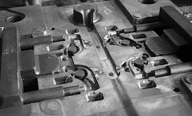 Aluminum die casting mold