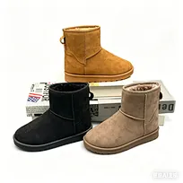 snow boots